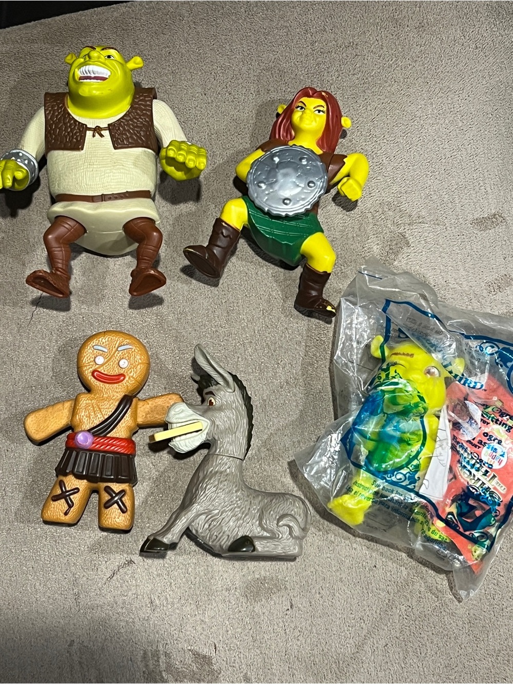 Shrek Donkey Puss in Boots Gingerbread man Action Figure lot of 5 McDonald’s